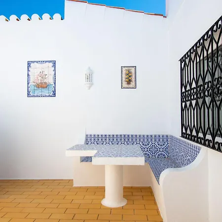 Villa 61 Vdm - Superb On Vale Do Milho With Heated