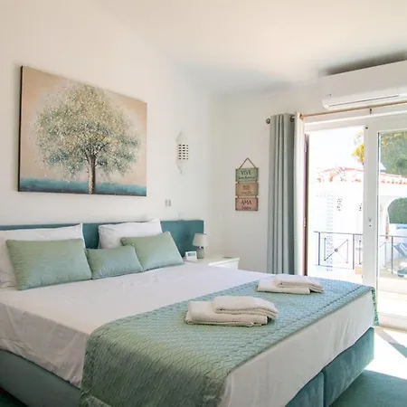 61 Vdm - Superb On Vale Do Milho With Heated