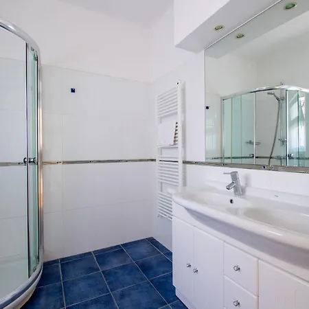 Villa 61 Vdm - Superb On Vale Do Milho With Heated