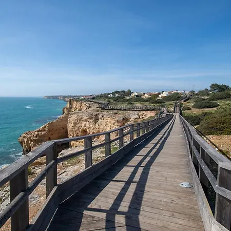 61 Vdm - Superb On Vale Do Milho With Heated *