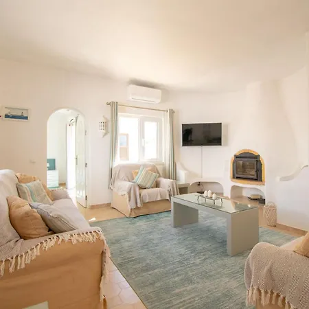 61 Vdm - Superb On Vale Do Milho With Heated Villa