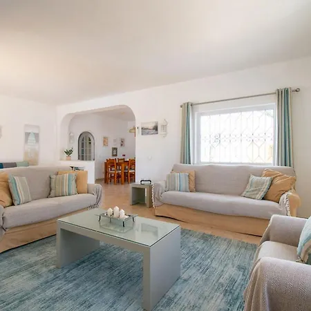 Villa 61 Vdm - Superb On Vale Do Milho With Heated *