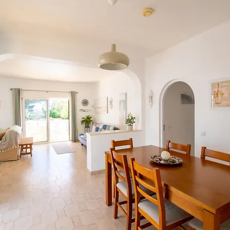 61 Vdm - Superb On Vale Do Milho With Heated *