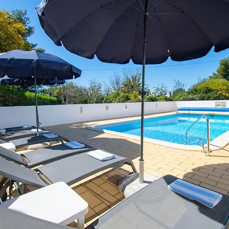 61 Vdm - Superb On Vale Do Milho With Heated Villa